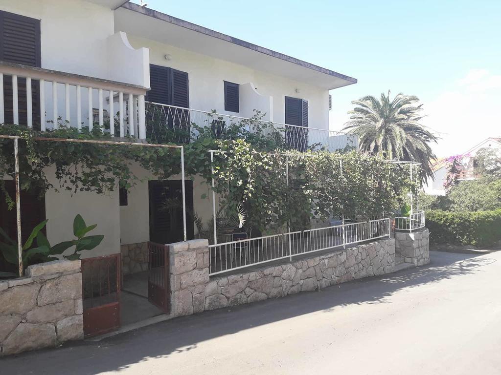 Apartments Milatic Jelsa  Exterior foto
